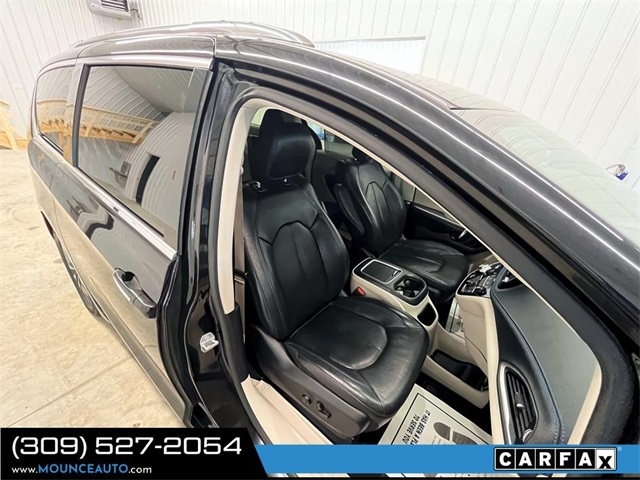 Chrysler Pacifica  2021