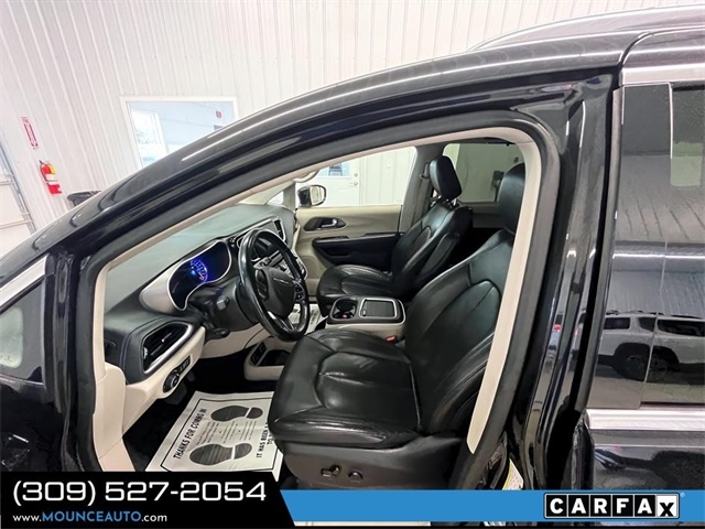 Chrysler Pacifica  2021