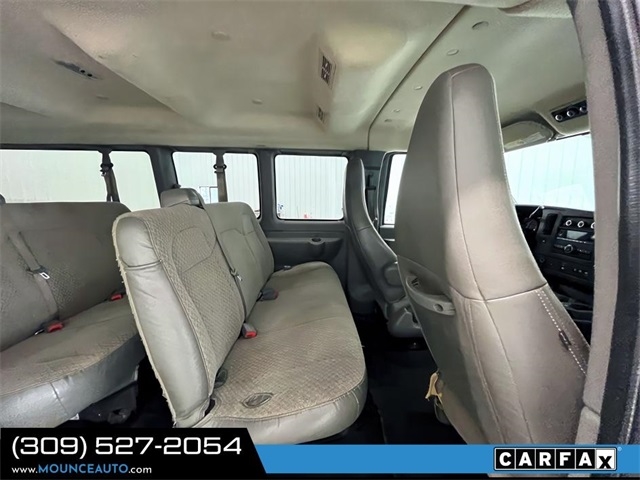 Chevrolet Express Passenger  2018