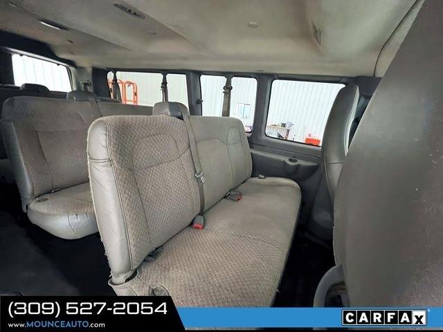 Chevrolet Express Passenger  2018