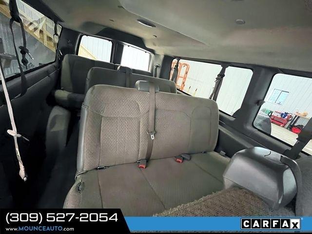 Chevrolet Express Passenger  2018
