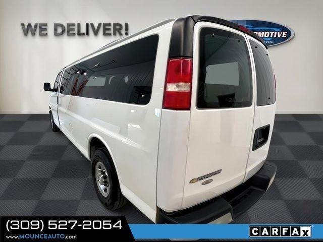 Chevrolet Express Passenger  2018