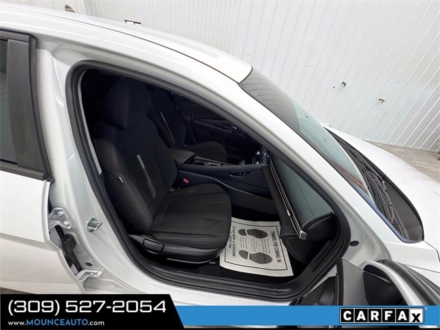 Hyundai Elantra  2023