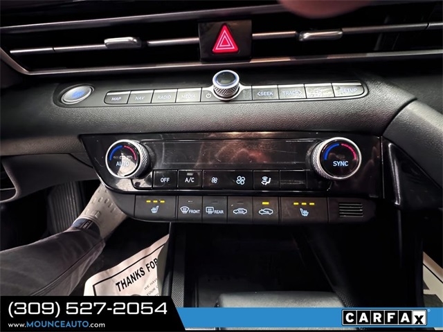 Hyundai Elantra  2023