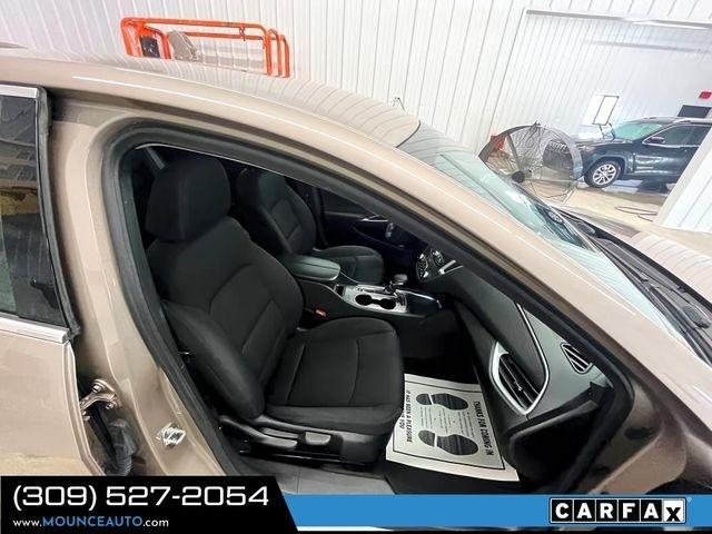 Chevrolet Malibu  2023