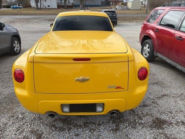 Chevrolet SSR  2004