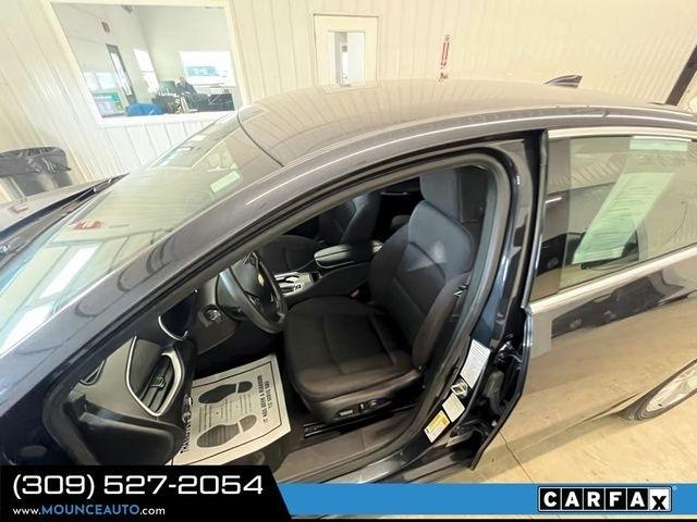 Chevrolet Malibu  2023