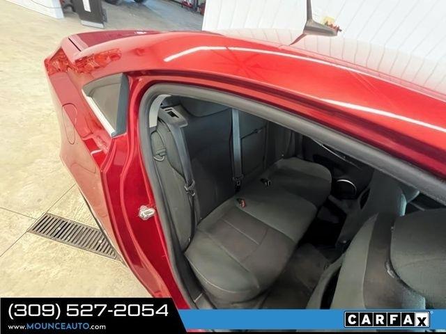 Chevrolet Cruze  2011