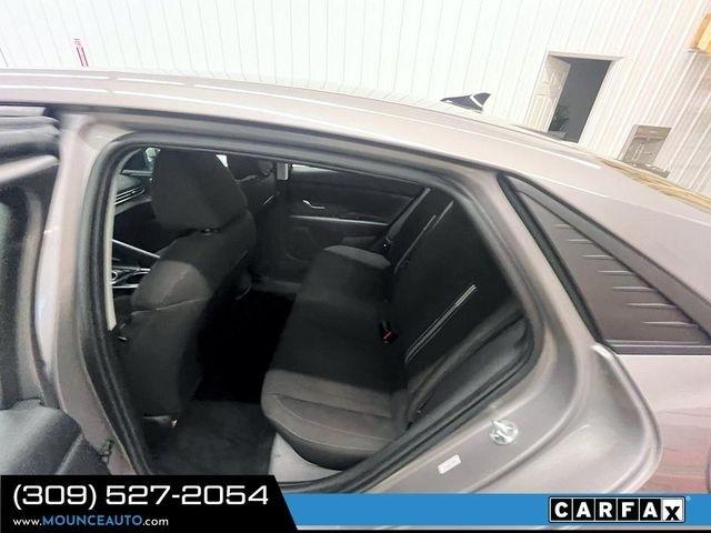 Hyundai Elantra  2023