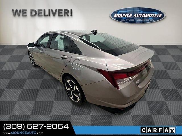 Hyundai Elantra  2023