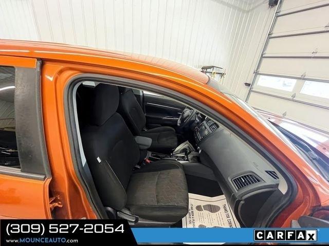 Mitsubishi Outlander Sport  2021