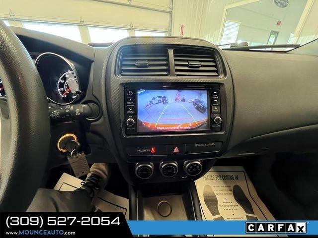Mitsubishi Outlander Sport  2021