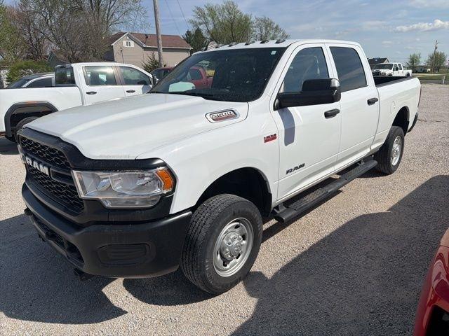 White 2022 RAM 2500 Tradesman Crew Cab 4WD Pickup Truck Four-Wheel Drive 8-Speed Automatic