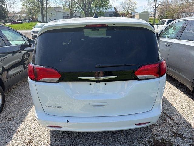 Chrysler Voyager  2022