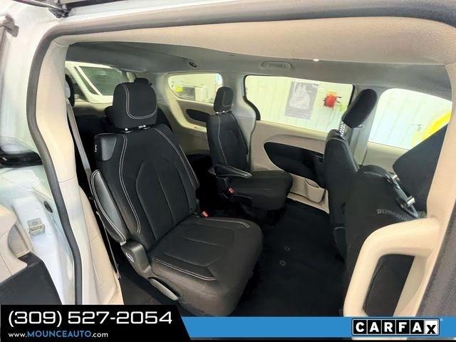 Chrysler Voyager  2022