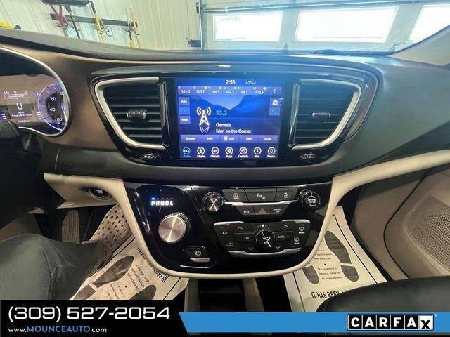 Chrysler Pacifica  2018