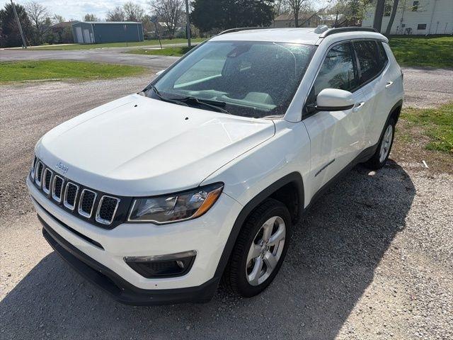 White 2019 Jeep Compass Latitude 4WD SUV / Crossover Four-Wheel Drive 9-Speed Automatic