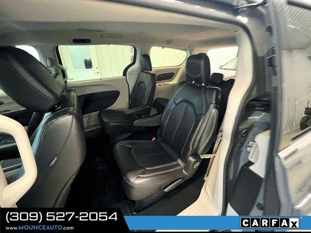 Chrysler Pacifica  2023