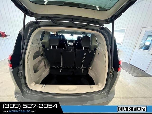 Chrysler Pacifica  2023