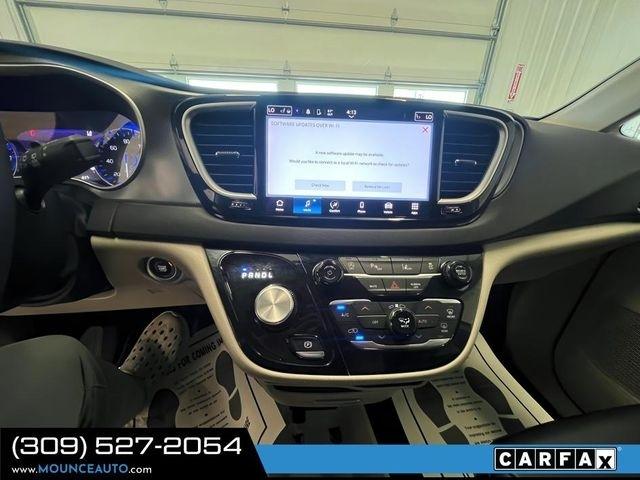 Chrysler Pacifica  2023