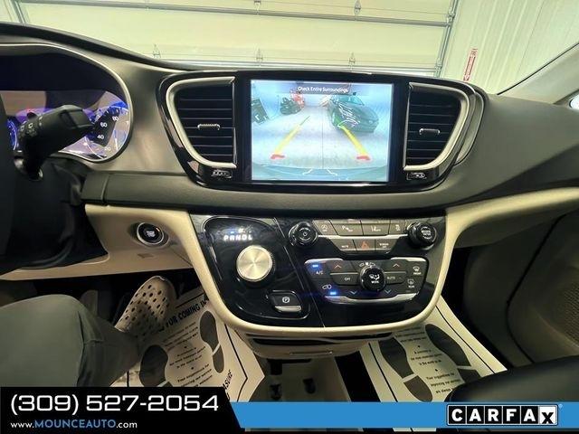 Chrysler Pacifica  2023
