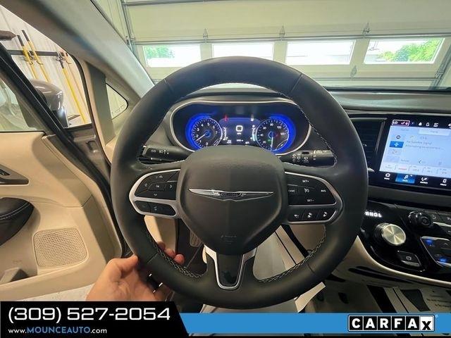 Chrysler Pacifica  2023