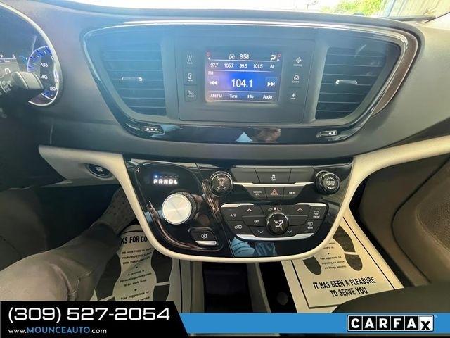 Chrysler Pacifica  2017
