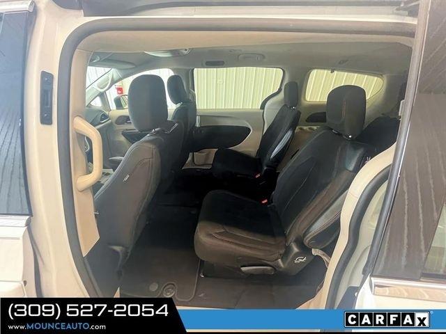 Chrysler Pacifica  2017