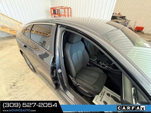 Kia K5  2021