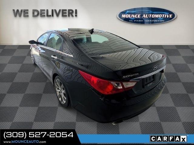 Hyundai Sonata  2011
