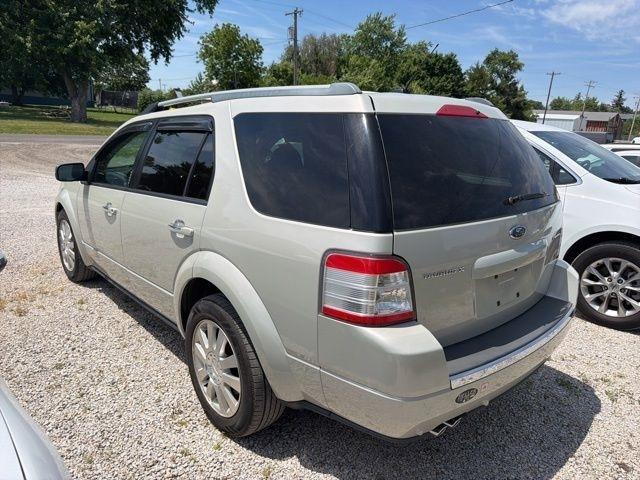 Ford Taurus X  2008