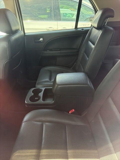 Ford Taurus X  2008