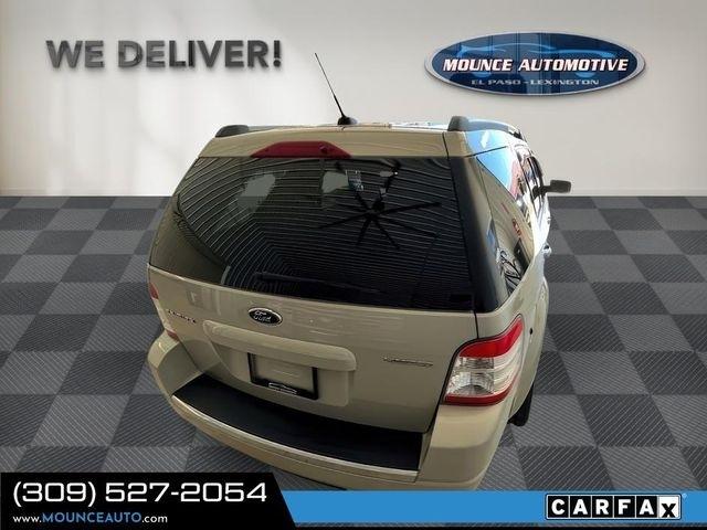 Ford Taurus X  2008