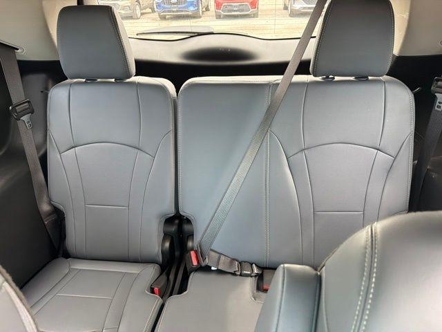 Buick Enclave  2020