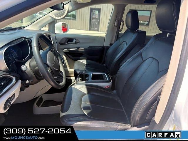 Chrysler Pacifica  2022