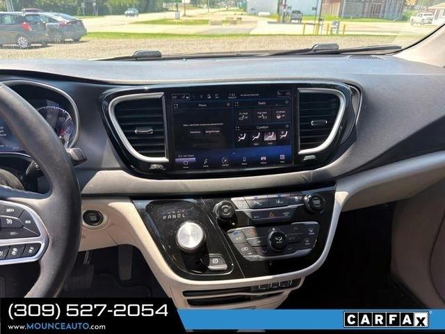 Chrysler Pacifica  2022