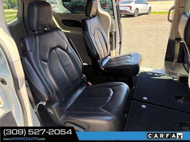 Chrysler Pacifica  2022