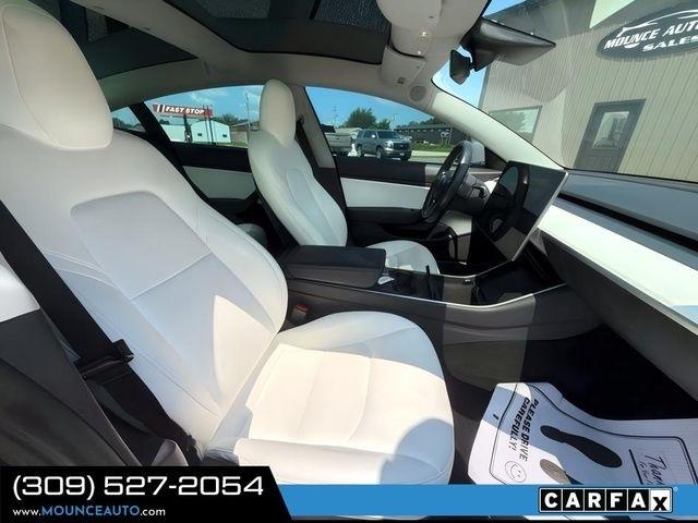 Tesla Model 3  2019