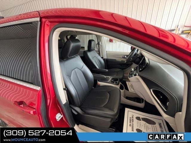 Chrysler Pacifica  2024