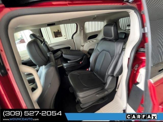Chrysler Pacifica  2024