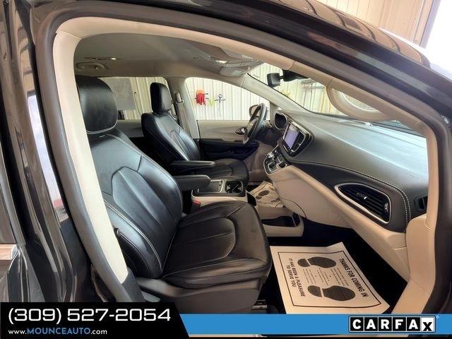 Chrysler Pacifica  2023