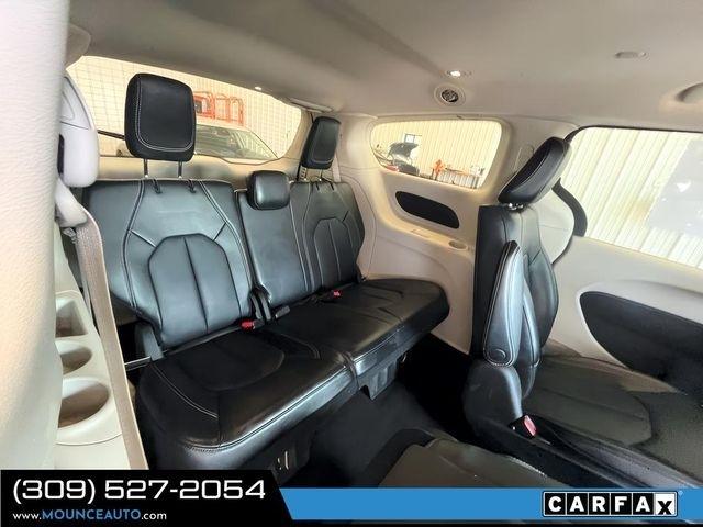 Chrysler Pacifica  2023