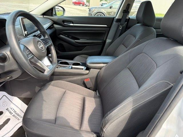 Nissan Altima  2023