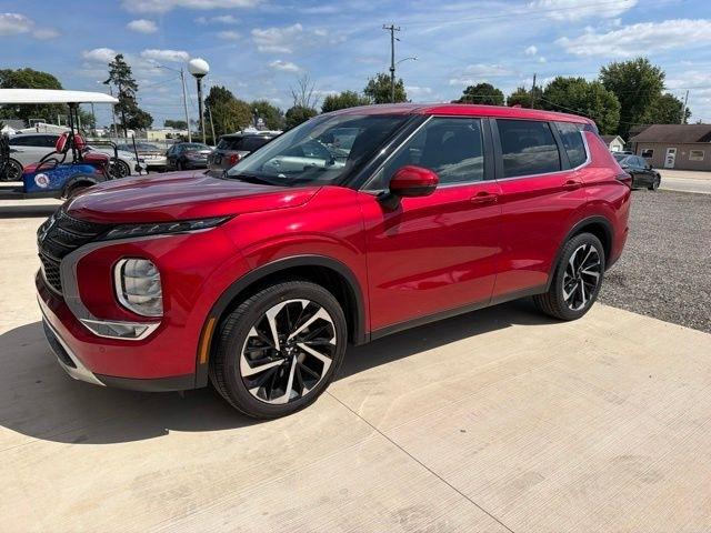 Red 2024 Mitsubishi Outlander SUV / Crossover Front-Wheel Drive Continuously Variable Transmission