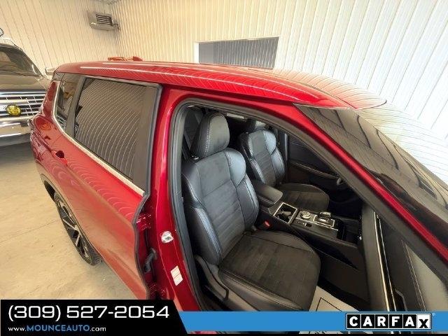 Mitsubishi Outlander  2024