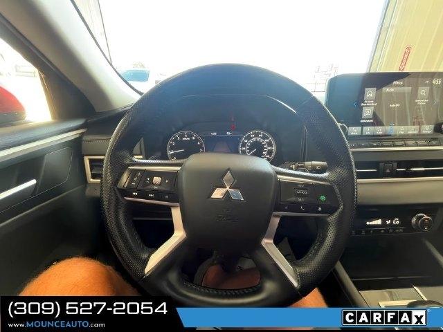 Mitsubishi Outlander  2024