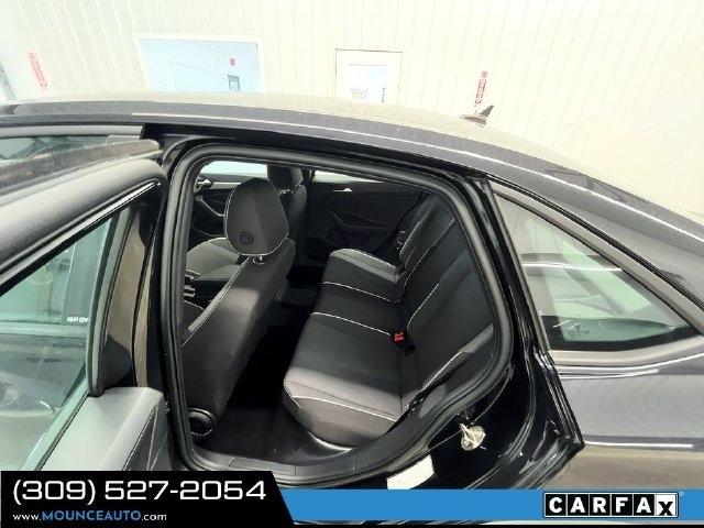 Volkswagen Jetta  2025