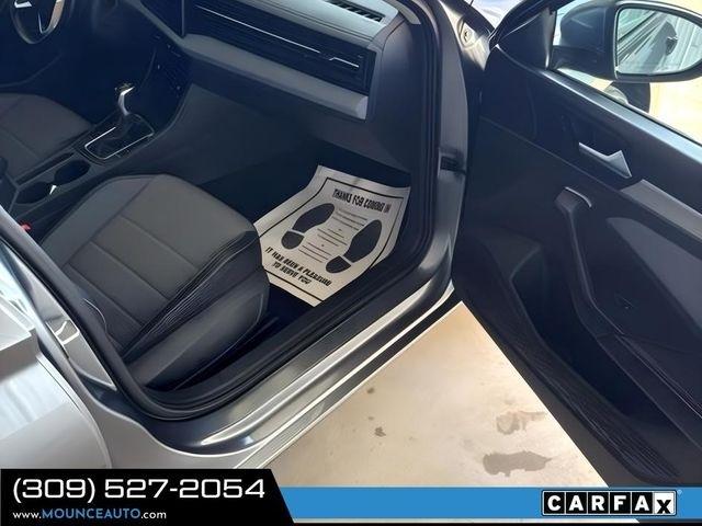 Volkswagen Jetta  2025
