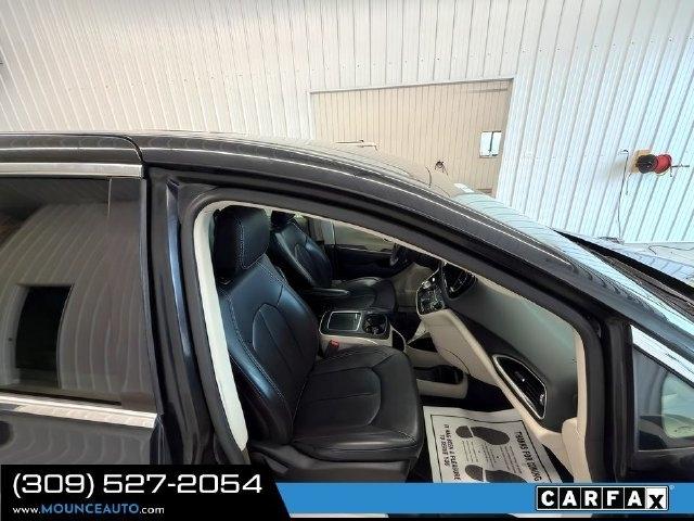 Chrysler Pacifica  2023