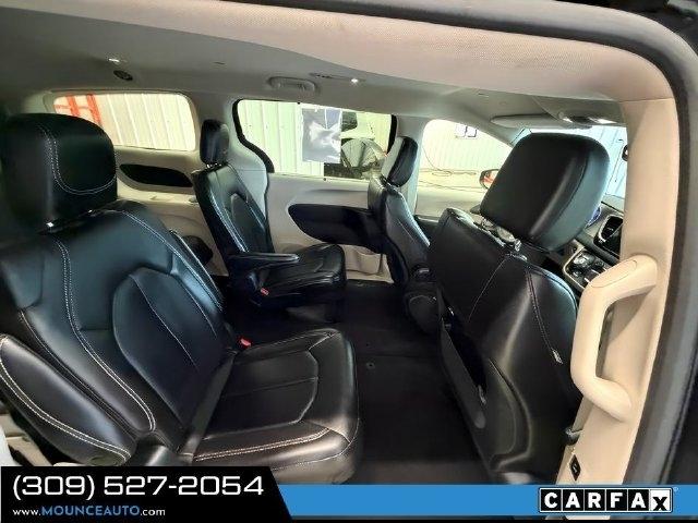Chrysler Pacifica  2023